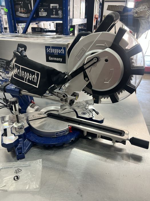 Потапящ циркуляр с изтегляне 2200W, 254мм Scheppach HM254SPX /Пендула