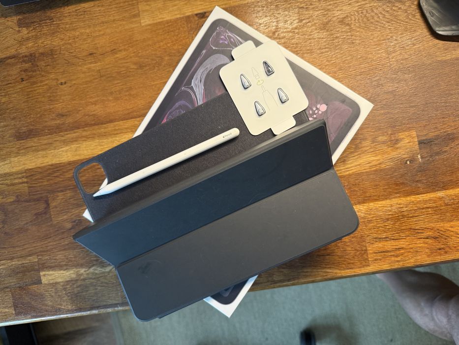 iPad Pro 11 inch 256GB WiFi + Cellular