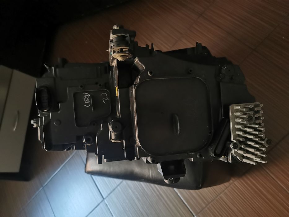 Far stânga vw tiguan an 2017