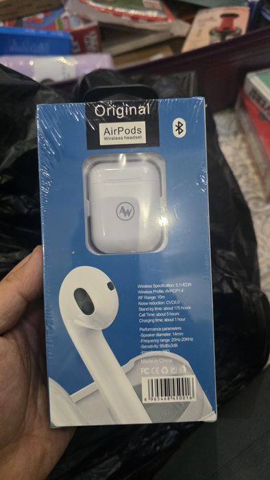 Наушники по 99000 сум новые