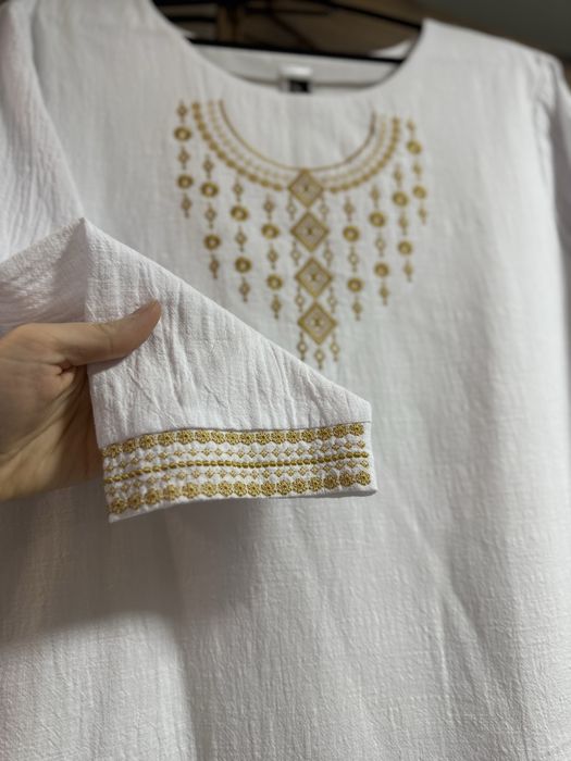 Рокля с етно мотиви