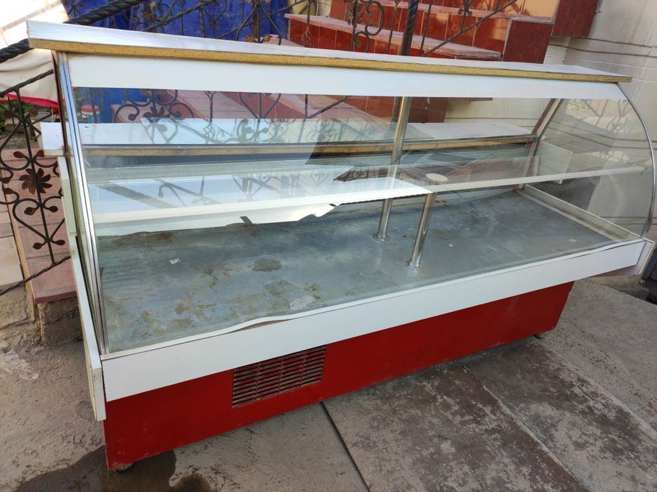 Витрина Холодильник