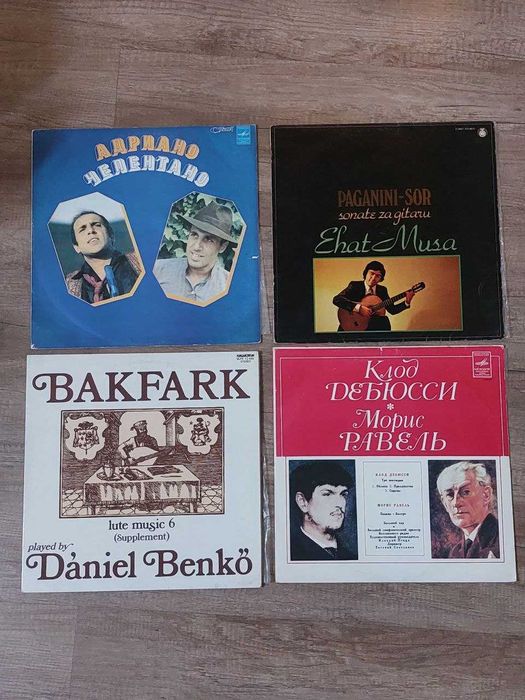 Платстинки Beatles, David Bowiy и др.