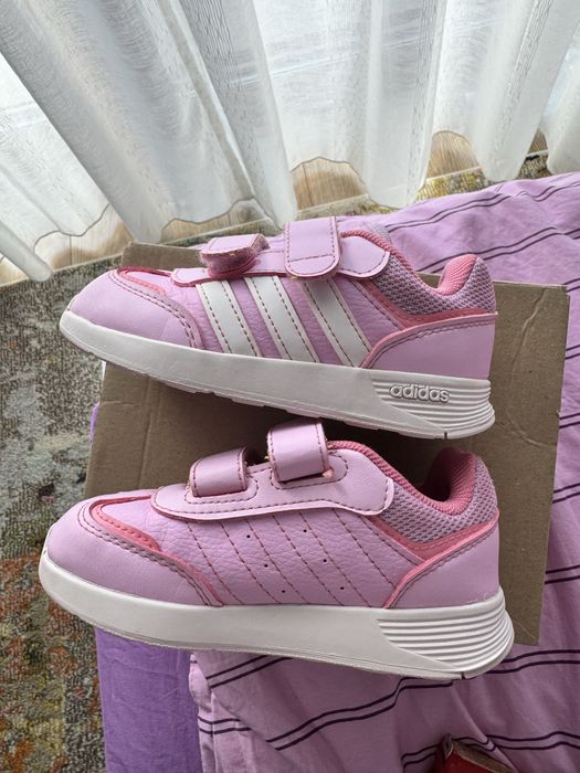 Adidasi fetita marime 25 si 1/2