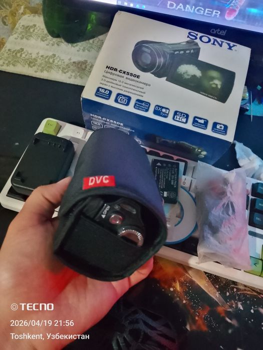 Продам Sony HDR SX550E