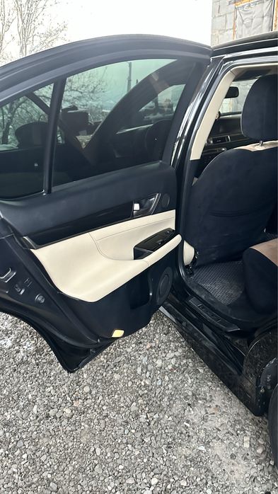 Машина Лексус