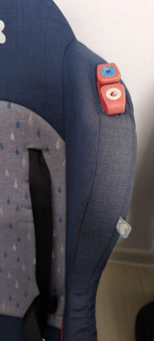 Детски столчета за кола 2бр