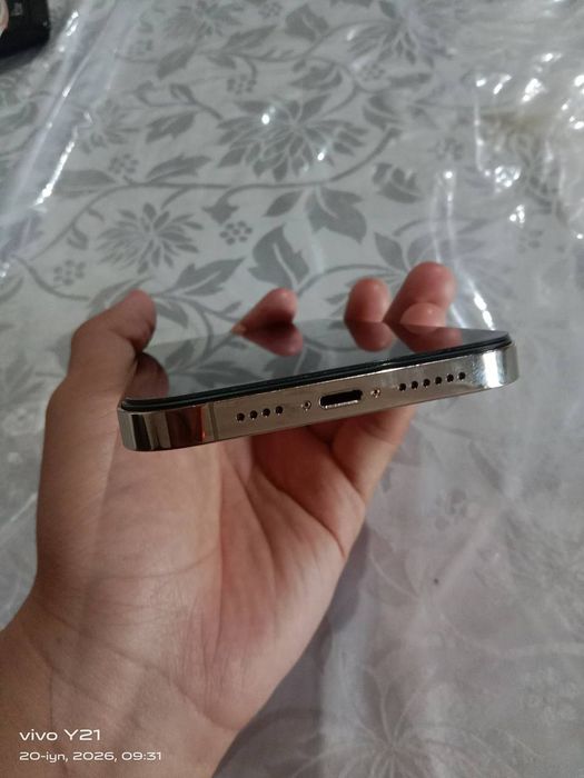 iPhone 12 pro max gold sotiladi