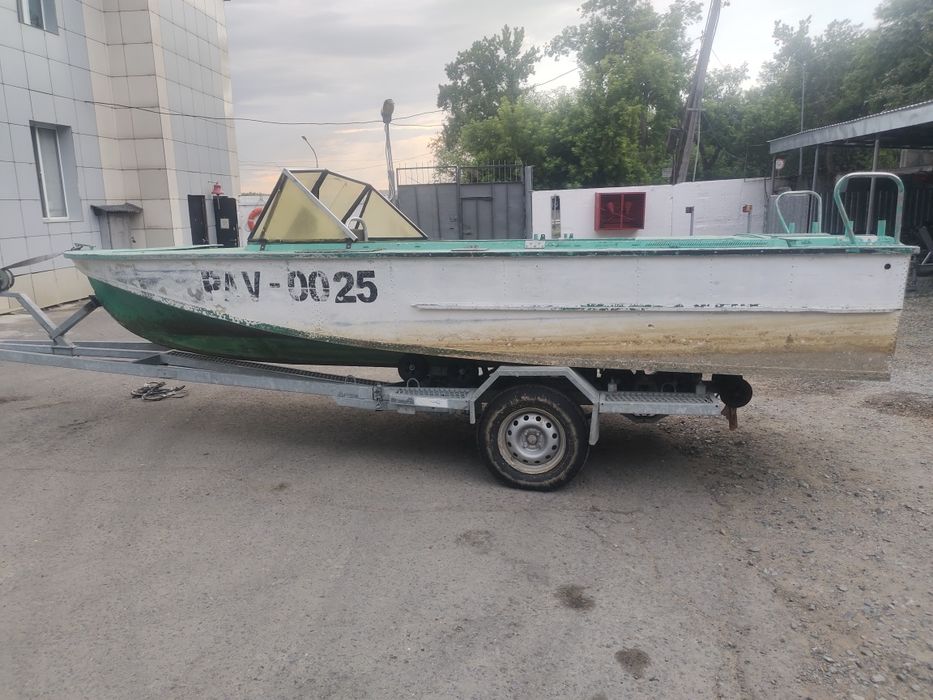 Продам катер Амур