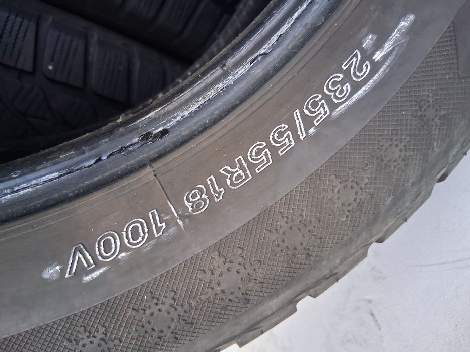 235 55 18 LASSA  4броя зимни