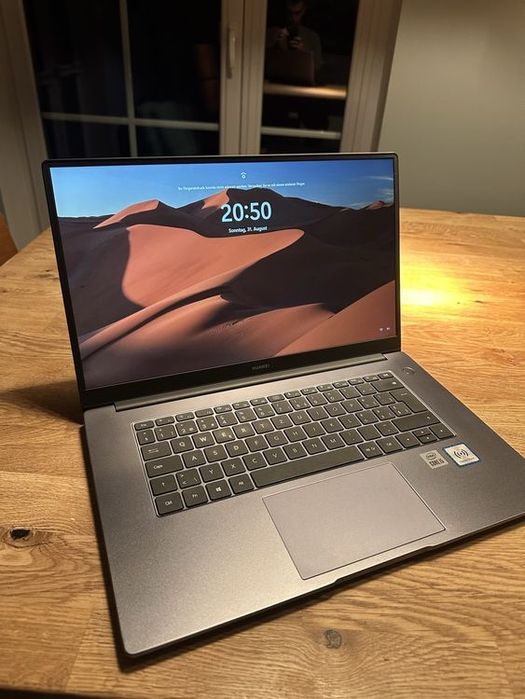 Ноутбук  Huawei Matebook d15 Срочно