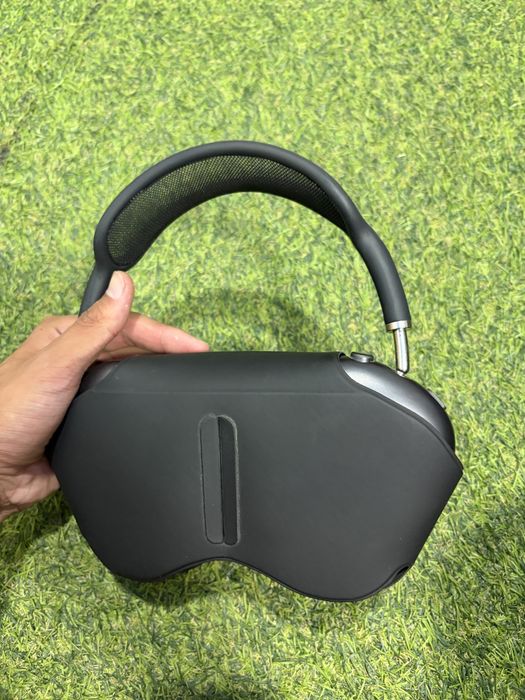AirPods Max lux