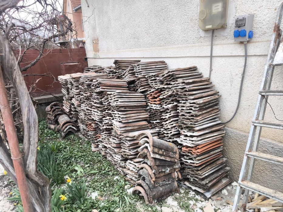 Vând țiglă 1000 bucăți