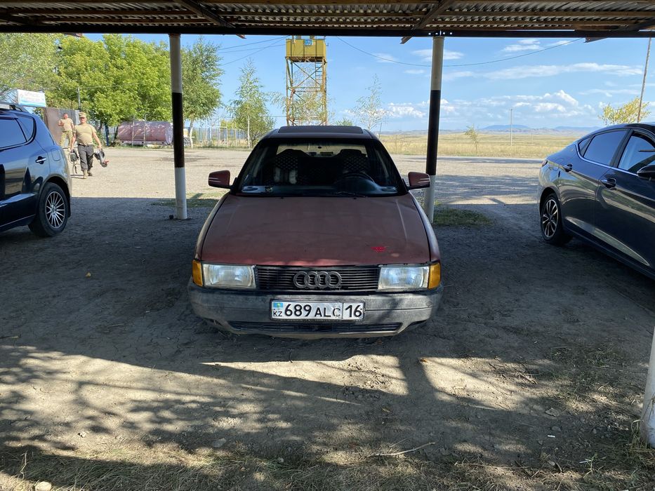 Продам Ауди 80 б3 срочно