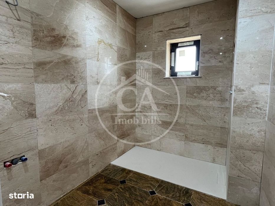 Casă de vânzare P+E+M cu 7 camere in Cartierul Grigorescu, Oradea