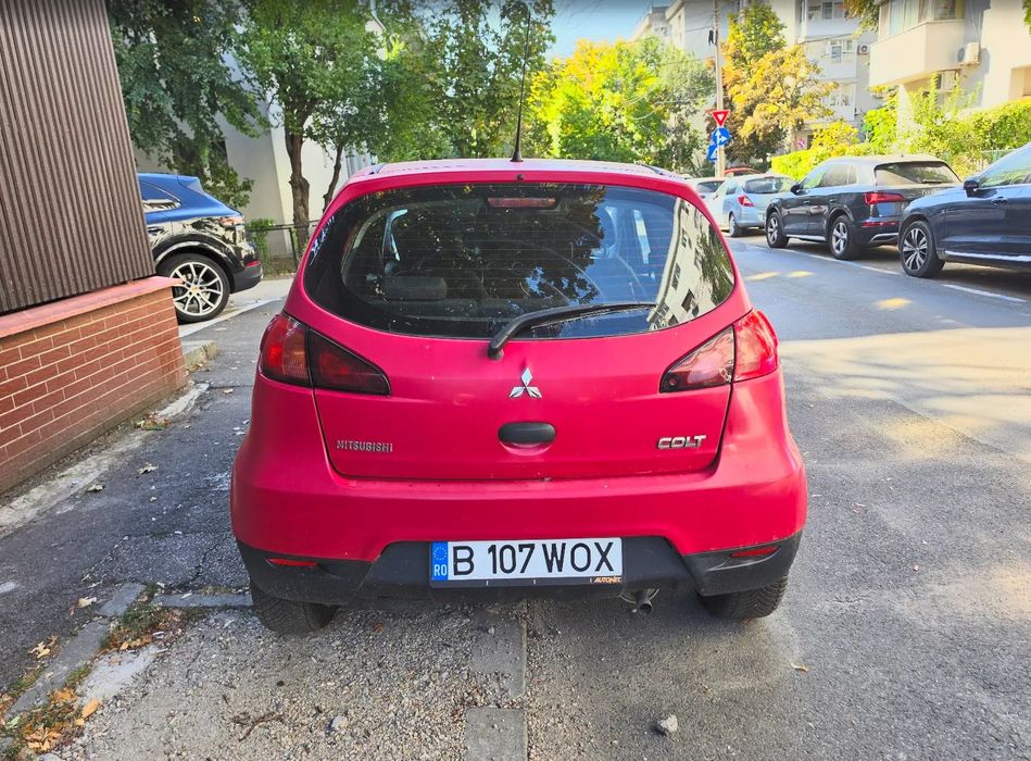 Mitsubishi Colt Mitsubishi Colt CZ3 – 1.1 Benzină (2009) – Persoană fizică