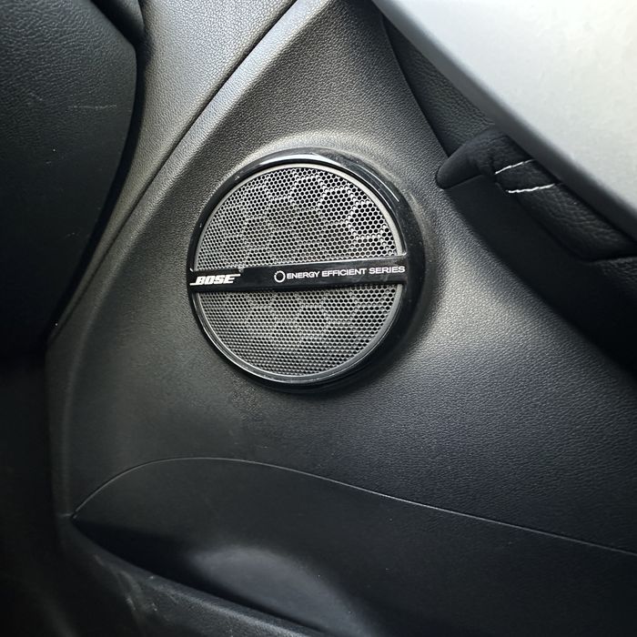 •RATE AVANS ZERO •Renault Megane 3 /Bose • Trapa panormaica • Keyless