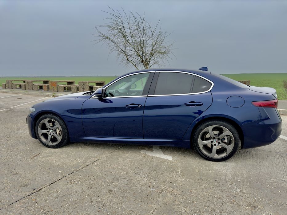 Alfa Romeo Giulia 2.2 AE