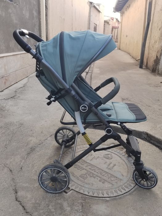 Коляска в хорошем состоянии б/у