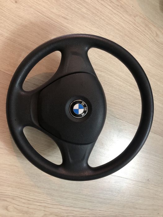 Руль BMW  F30