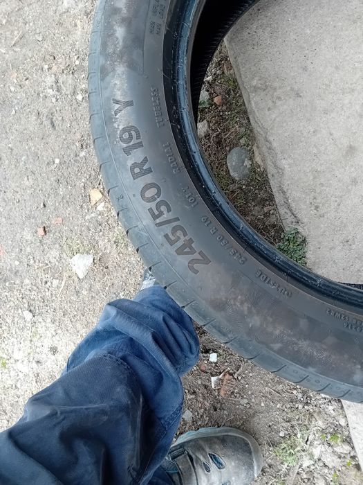 255/45/19;245/50/19