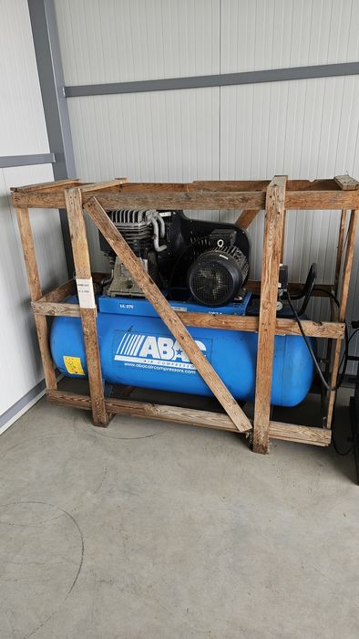 Compresor Aer Profesional  270L, 11 Bar, 5.5kW