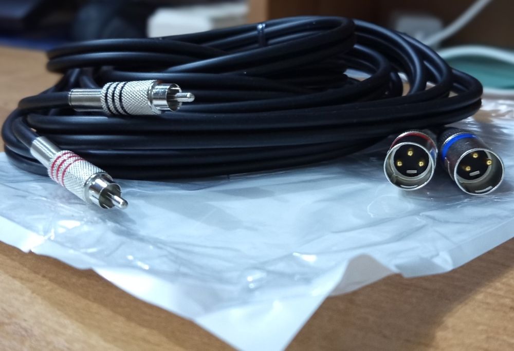 Продам аудио кабель RCA на XLR