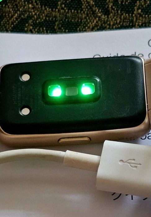 Продам Huawei band 6