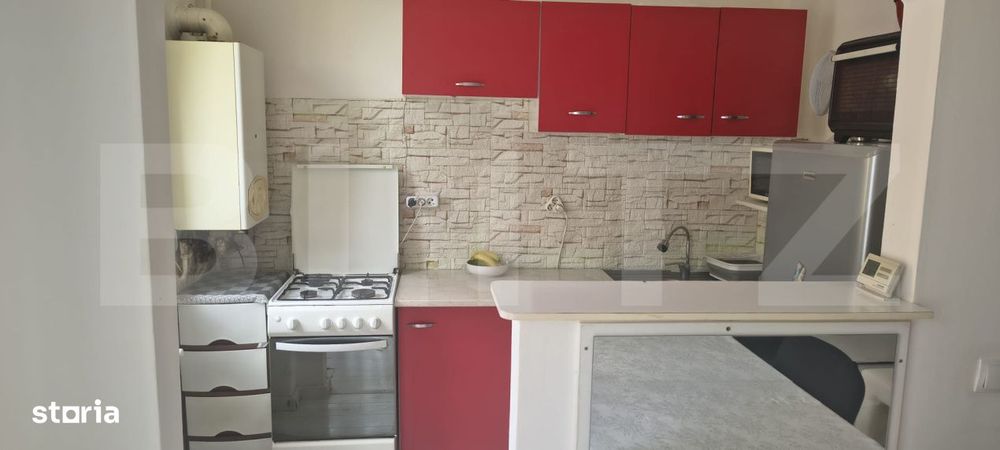 Apartament decomandat, 40 mp, etaj 1, zona Porii
