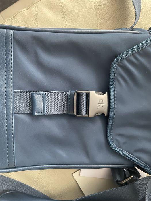 Calvin Klain чанта диагоналка