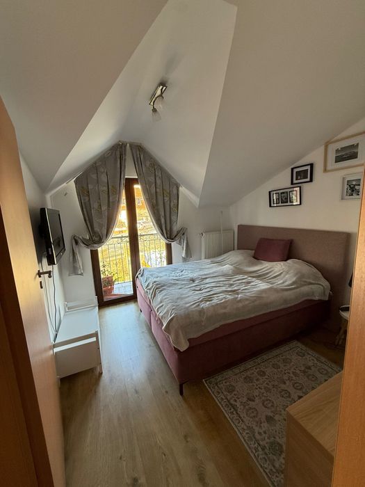 Apartament 3 camere, 80 mp, parcare proprie, Strada Colinelor