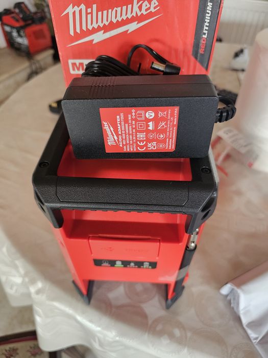 Radio milwaukee m12 RCDAB+