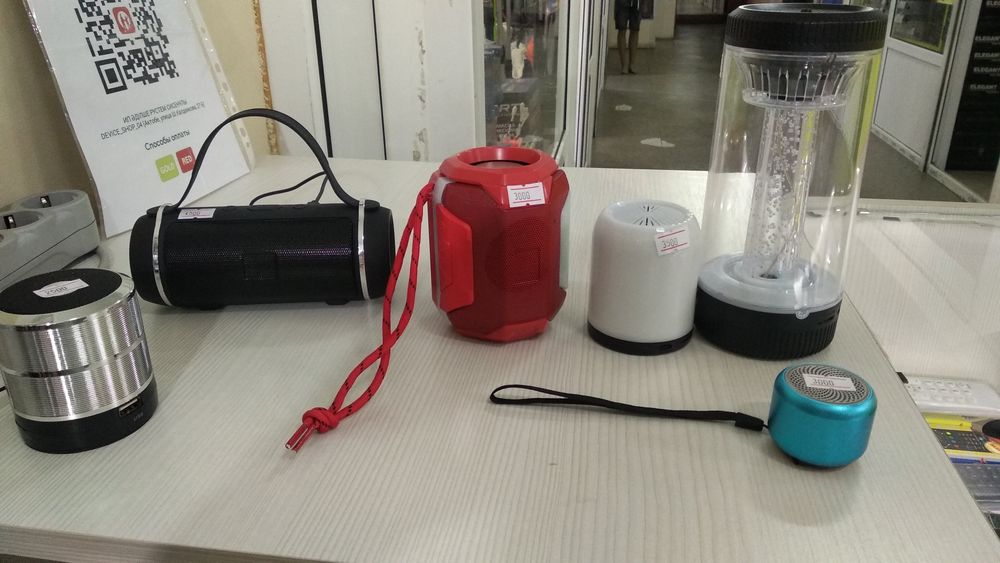 Продам новую Bluetooth колонку