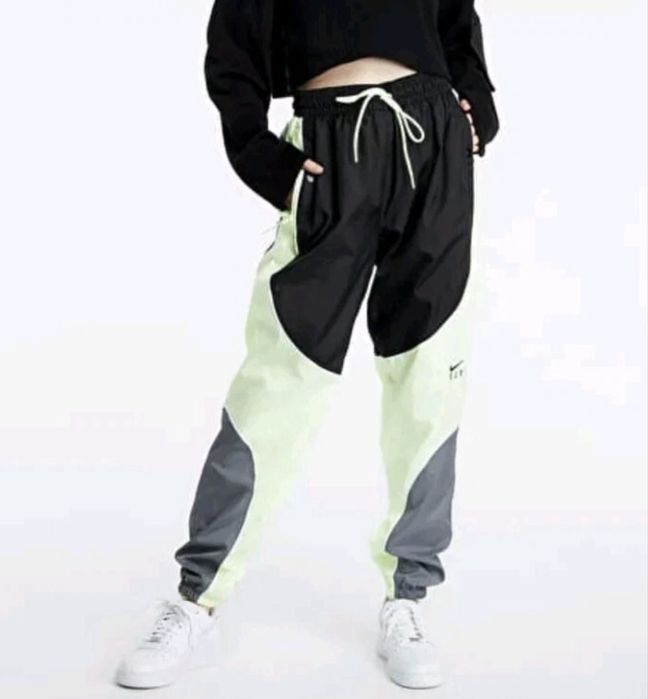 Nike Swoosh Fly Women’s Basketball екип