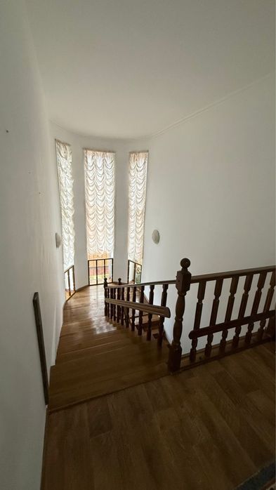 Срочно продается 2 этажный коттедж