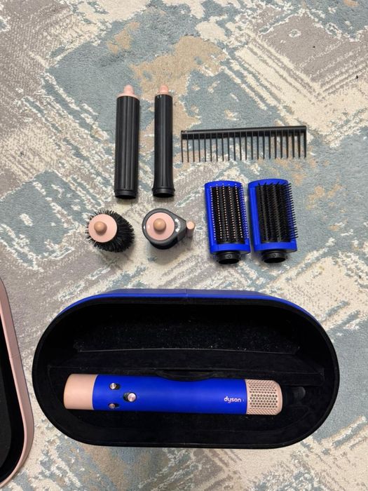 Dyson оригинал в отличном состоянии