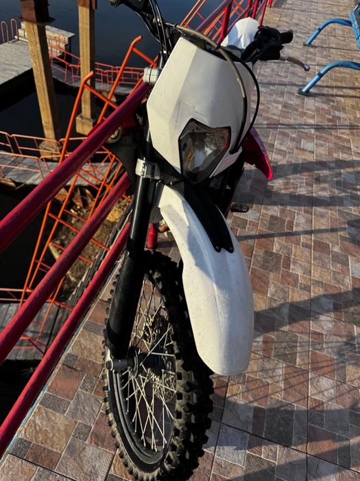 Husqvarna TE125 4 timpi