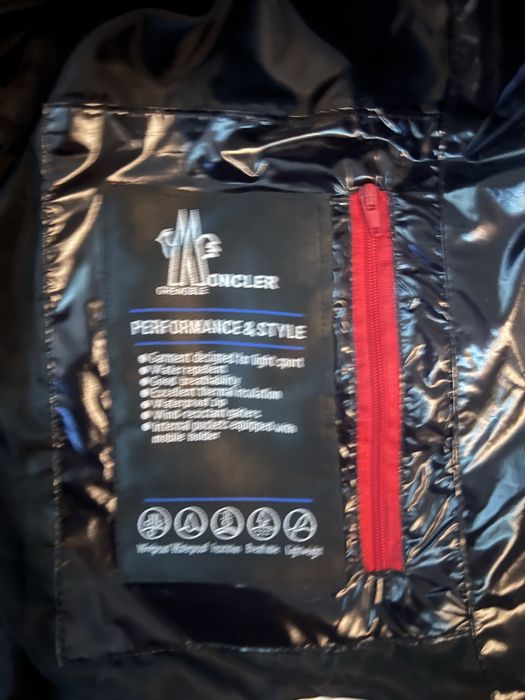 Geaca moncler negru lucios