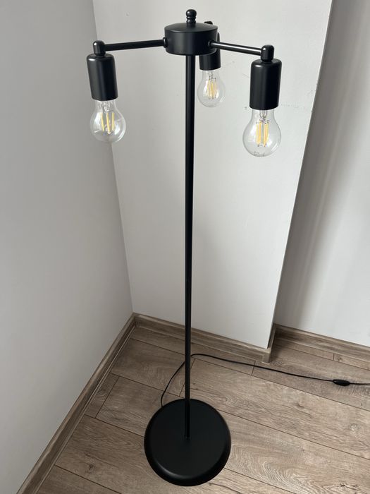 Подова лампа с 3 крушки