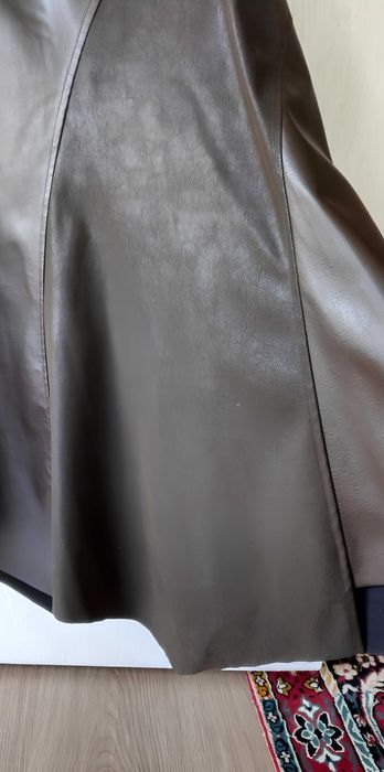 Много красива дълга кафява кожена пола с колан, номер 38, размер S-M