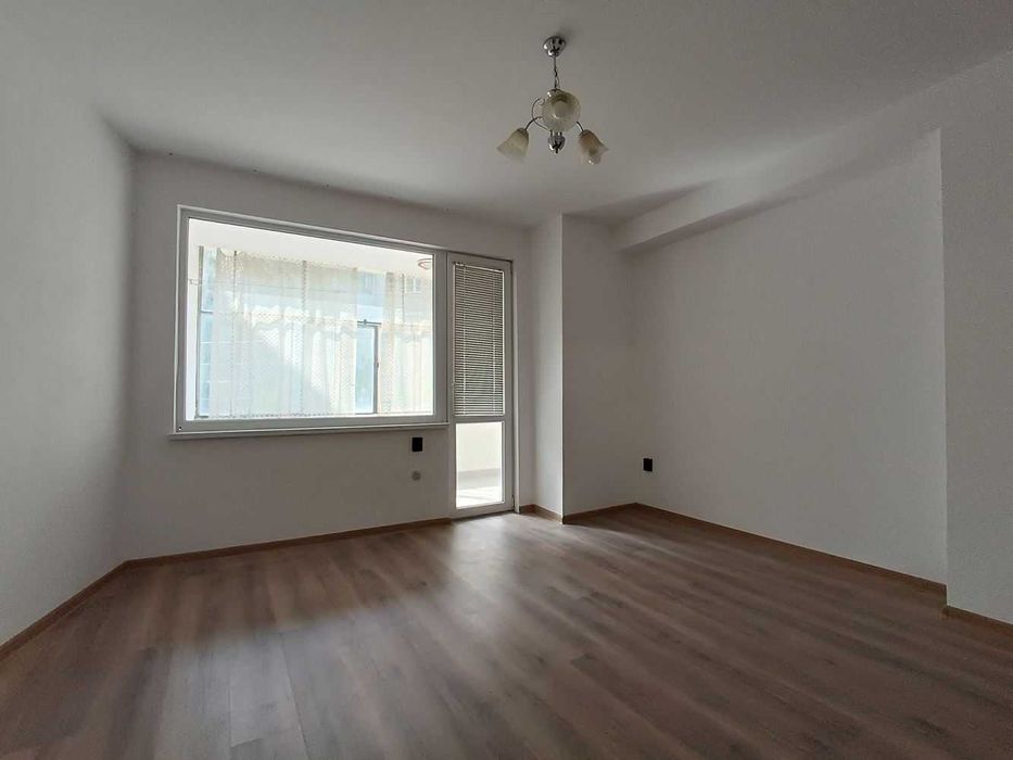 Продава се Тристаен апартамент в Велико Търново, Център - 110 кв.м за 1500 €/кв.м - Снимка #1