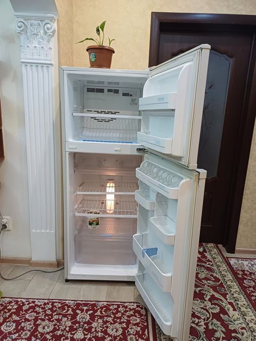 Холодильник с морозкой
