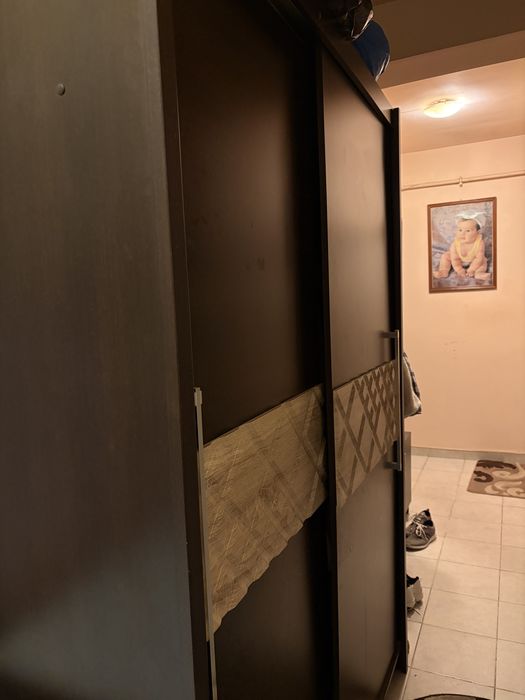 Dresing cu usi culisante