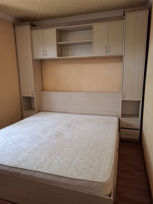 Продается спальня мебель