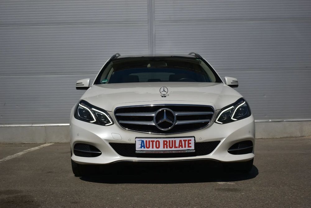 Mercedes-Benz E 4 Matic Garantie 1-3 Ani fara limita de km Bej  Nu a fost Taxi