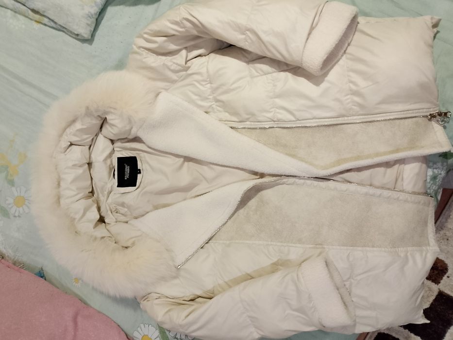 Продам женские куртки