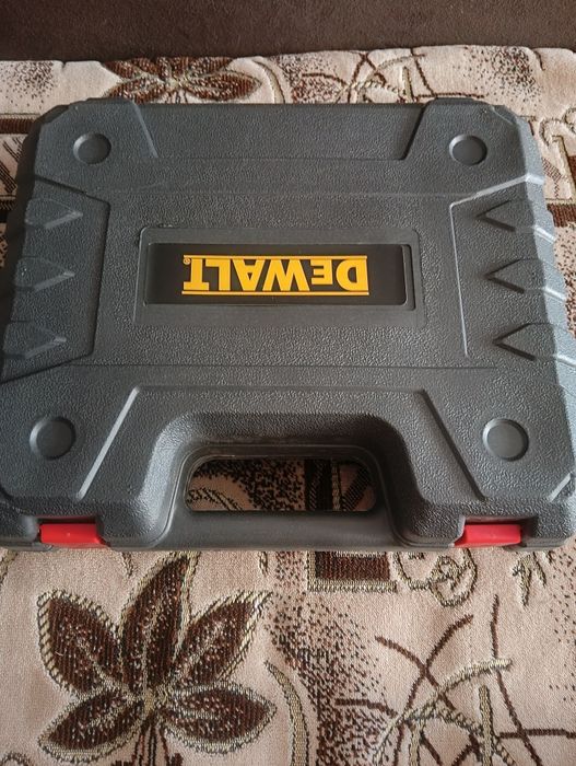 Продам шуруповёрт. Новый. Цена 12000