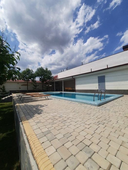 Дача Октош сотилади