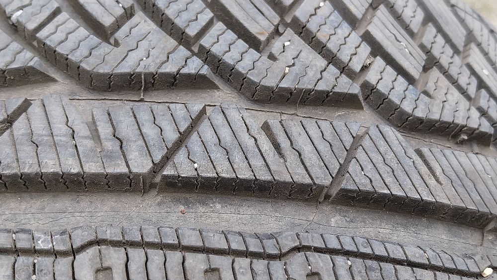 Автомоилни гуми 20 и 17 цола