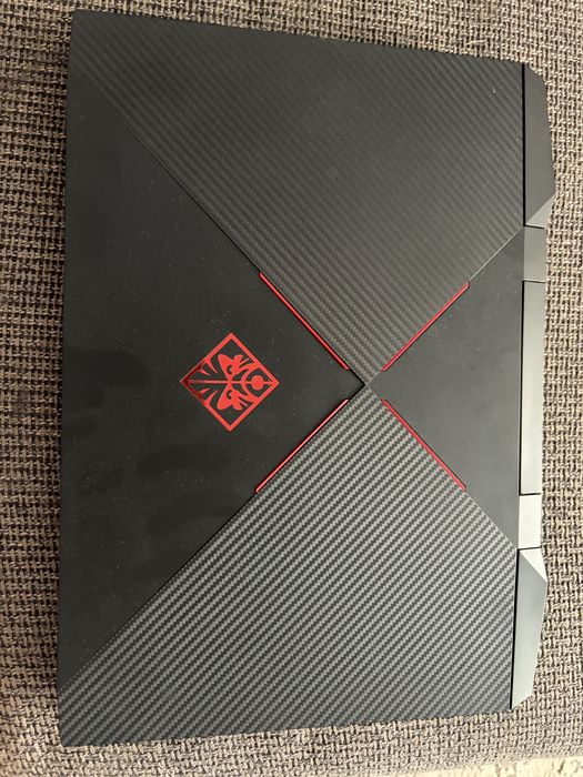 HP OMEN  (лаптоп)